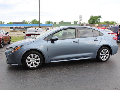 Used 2021 Toyota Corolla LE FWD image 8