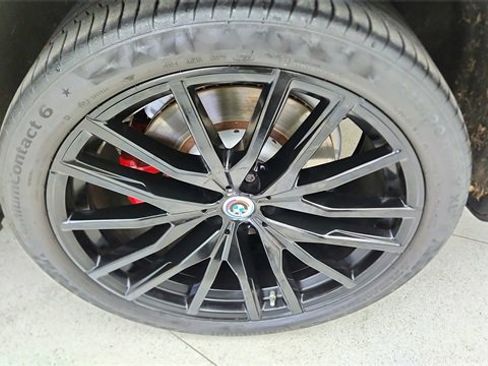 Used 2022 BMW X6 M50i w/ Premium Package image 62