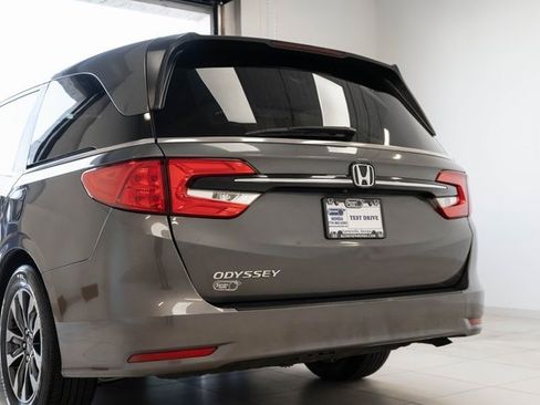 Certified 2024 Honda Odyssey EX-L image 9