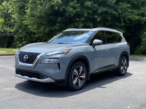 Used 2021 Nissan Rogue Platinum FWD image 5