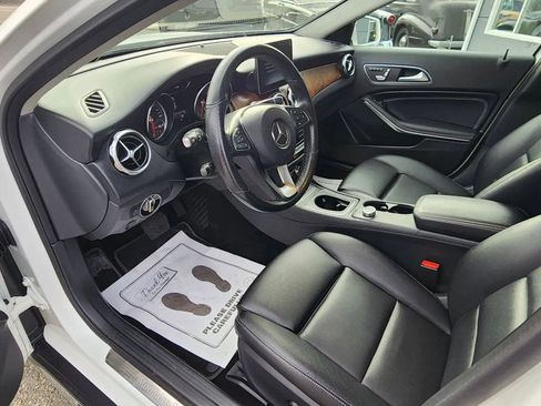 Used 2019 Mercedes-Benz GLA 250 GLA 250 4MATIC Sport Utility 4 image 9