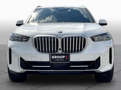 Used 2025 BMW X5 xDrive40i w/ Premium Package AWD/4WD image 3