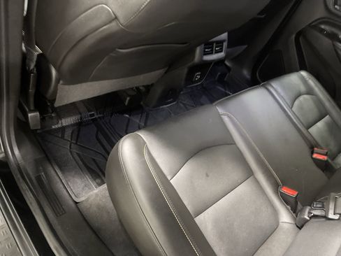 Used 2021 Chevrolet Equinox Premier w/ Redline Edition image 17