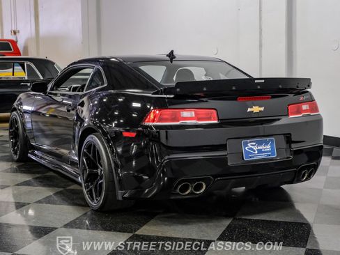 Used 2015 Chevrolet Camaro Z/28 RWD image 10