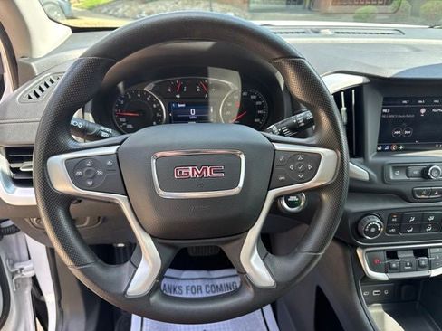 Used 2023 GMC Terrain SLE AWD/4WD image 9