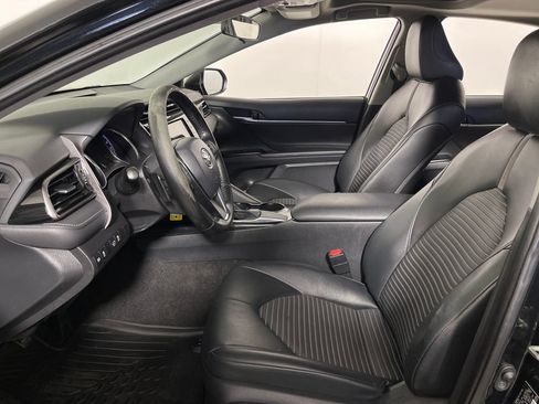 Certified 2020 Toyota Camry SE FWD image 12