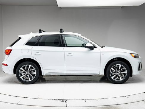 Certified 2025 Audi Q5 2.0T Premium Plus w/ Premium Plus Package image 29