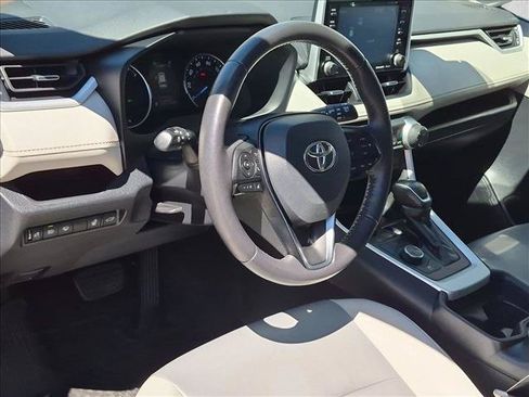 Used 2021 Toyota RAV4 XLE Premium AWD/4WD image 10