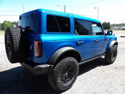 New 2026 Ford Bronco Badlands w/ Sasquatch Package
