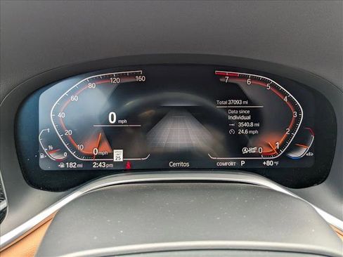 Used 2022 BMW 740i w/ M Sport Package RWD image 13