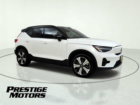 Used 2023 Volvo XC40 Recharge Plus AWD/4WD image 10