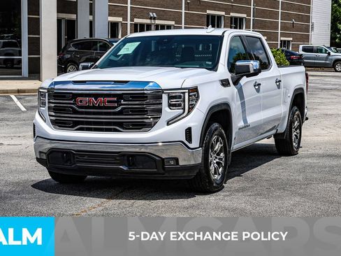 Used 2025 GMC Sierra 1500 SLT RWD image 4