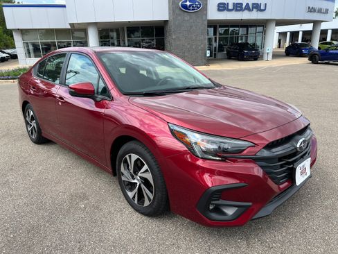 Certified 2025 Subaru Legacy Premium AWD/4WD image 1