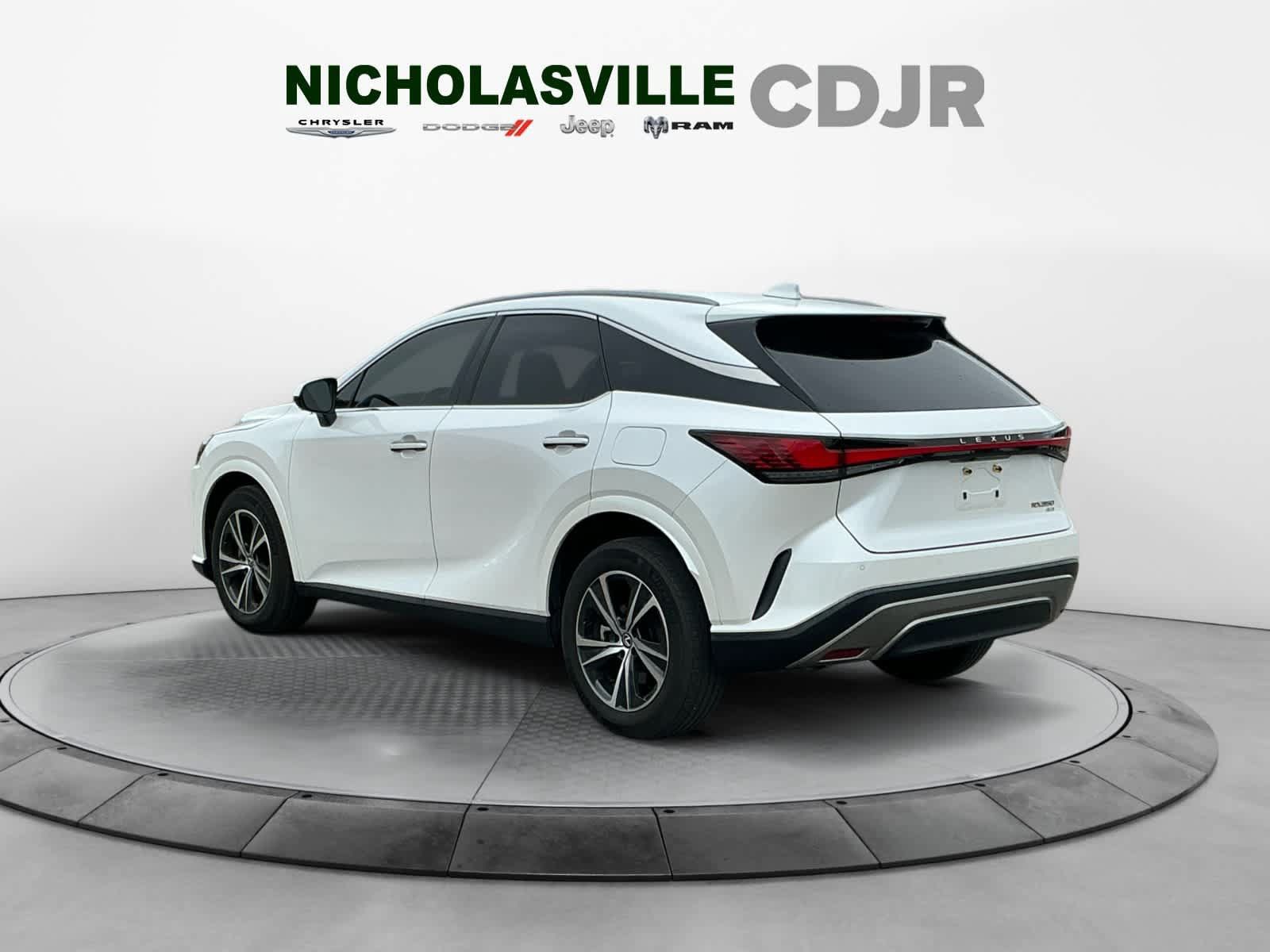 Used 2023 Lexus RX 350 Premium w/ Cold Area Package AWD/4WD image 3