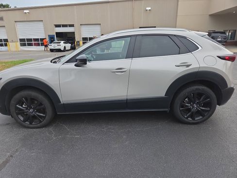 Used 2024 MAZDA CX-30 AWD 2.5 S w/ Select Sport Pkg image 3