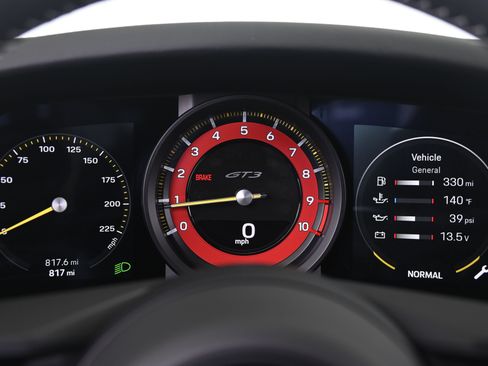 Certified 2024 Porsche 911 GT3 RWD image 34