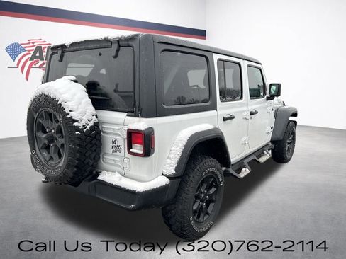 Used 2023 Jeep Wrangler Willys image 5