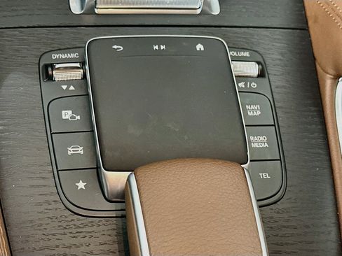 Used 2024 Mercedes-Benz GLE 350 4MATIC image 26