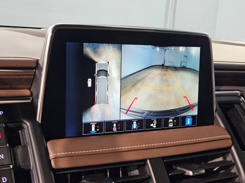 Used 2024 Chevrolet Tahoe High Country AWD/4WD image 31