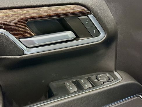 Used 2024 GMC Sierra 1500 Elevation image 15