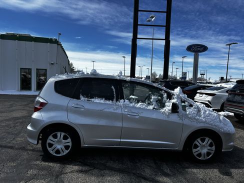 Used 2011 Honda Fit image 6