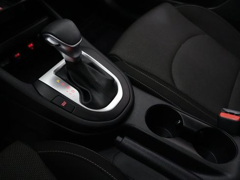 Used 2024 Kia Forte LXS image 43