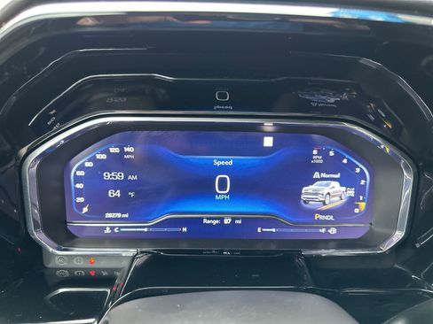 Used 2023 Chevrolet Silverado 1500 LT image 33