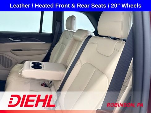 Used 2023 Jeep Grand Cherokee Limited w/ MOPAR Finishing Package AWD/4WD image 18