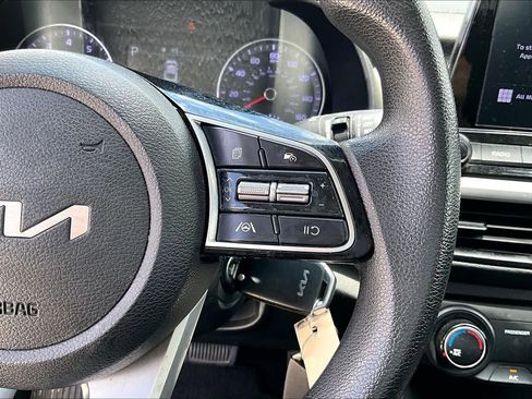 Certified 2022 Kia Forte LXS w/ LXS Technology Package FWD image 22