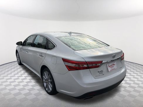 Used 2013 Toyota Avalon Limited image 15