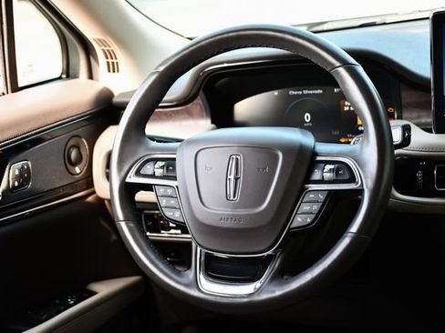 Used 2023 Lincoln Nautilus Reserve w/ Equipment Group 201A AWD/4WD image 21