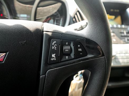 Used 2017 Chevrolet Equinox LS FWD image 20