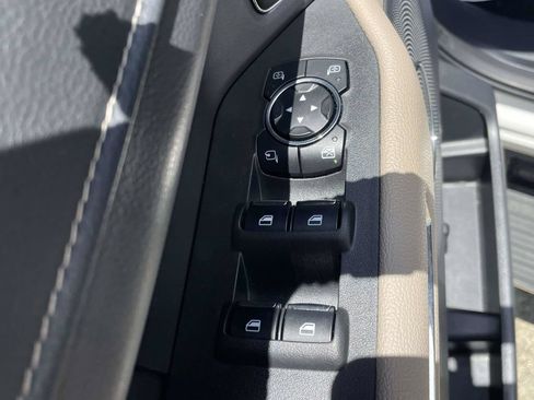 Used 2024 Ford Expedition Limited RWD image 16