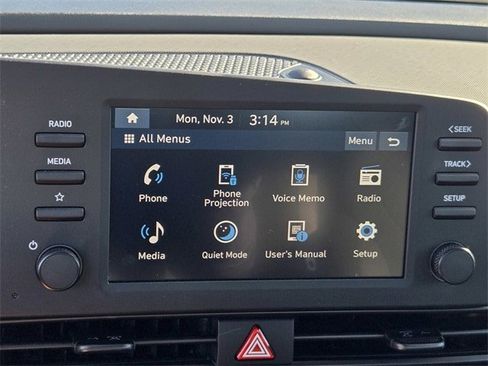 Used 2025 Hyundai Elantra Sport image 21