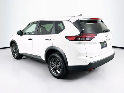 Used 2024 Nissan Rogue S AWD/4WD image 5