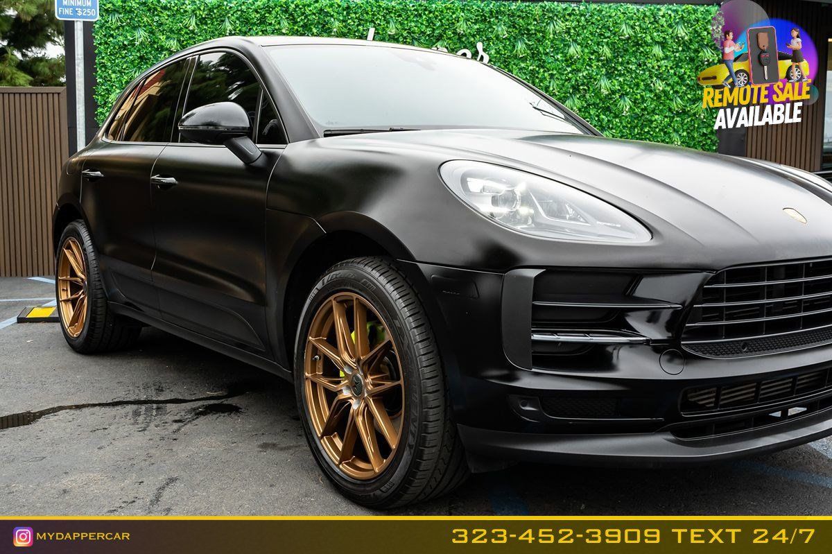 Used 2020 Porsche Macan w/ Premium Package Plus AWD/4WD image 4