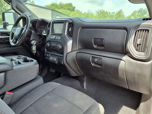 Used 2020 Chevrolet Silverado 2500 Custom w/ Custom Value Package AWD/4WD image 11