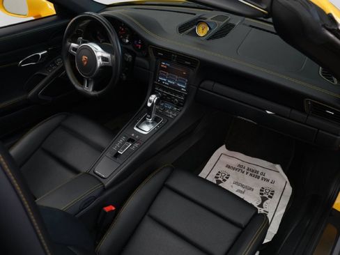 Used 2015 Porsche 911 Targa 4S w/ Burmester Audio Package AWD/4WD image 31