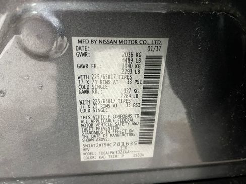 Used 2017 Nissan Rogue S image 27