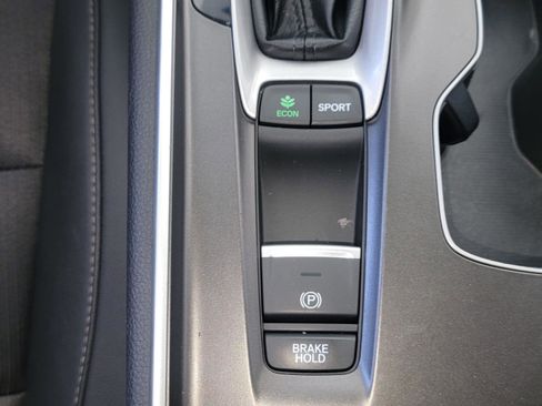 Used 2019 Honda Accord Sport image 24