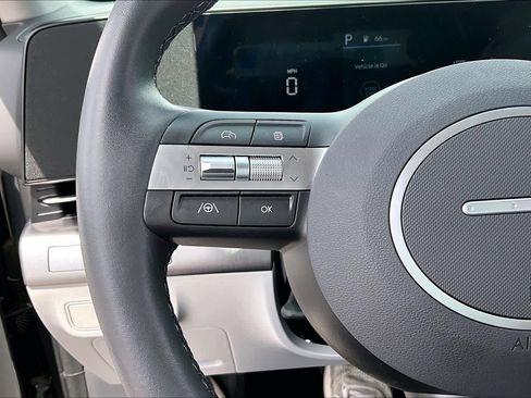 Used 2025 Hyundai Kona SEL image 22