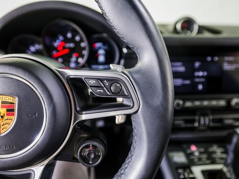 Certified 2021 Porsche Macan GTS image 16