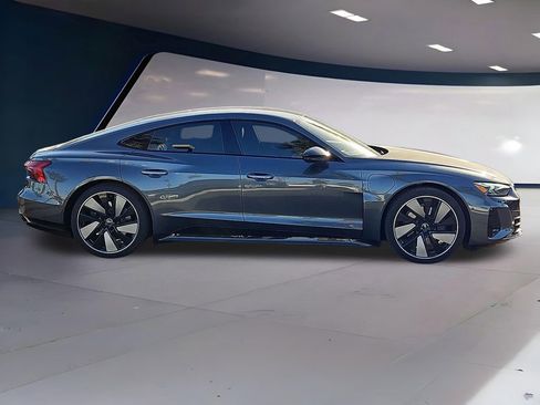 Used 2023 Audi e-tron GT Prestige w/ Prestige Package image 2