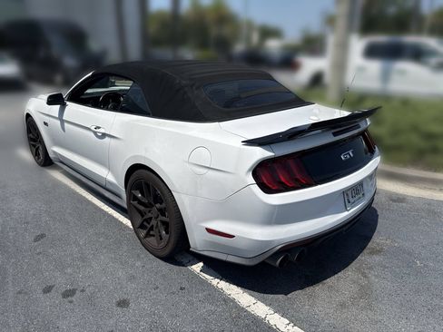 Used 2017 Ford Mustang GT Premium RWD image 7
