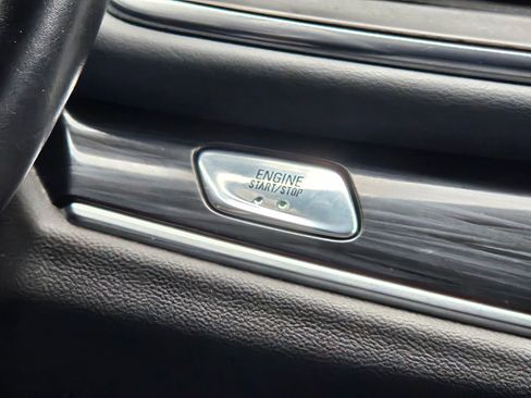 Used 2024 Buick Enclave Premium image 14