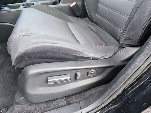 Used 2019 Honda CR-V EX image 16