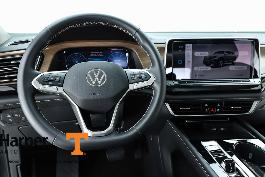 New 2025 Volkswagen Atlas SE w/ Panoramic Sunroof Package FWD image 60