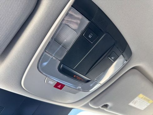 Used 2025 Kia Sorento LX FWD image 20