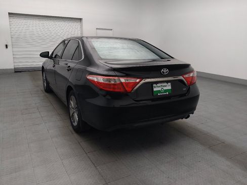 Used 2017 Toyota Camry SE FWD image 5