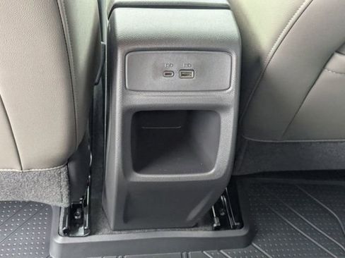 New 2026 Chevrolet Trax ACTIV w/ Sunroof Package FWD image 28